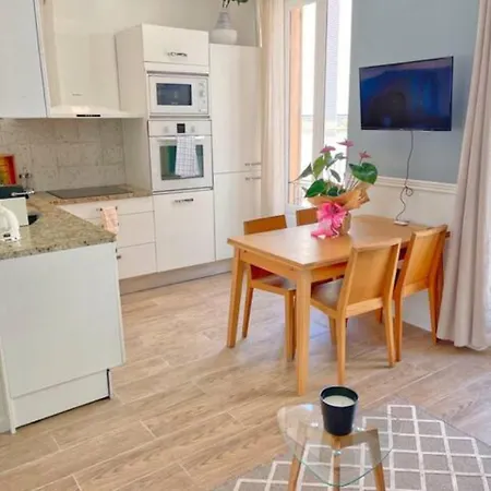 Apartamento Carras Plein De Charme Climatisé à 3 Min De La Plage,1min Tram Niza